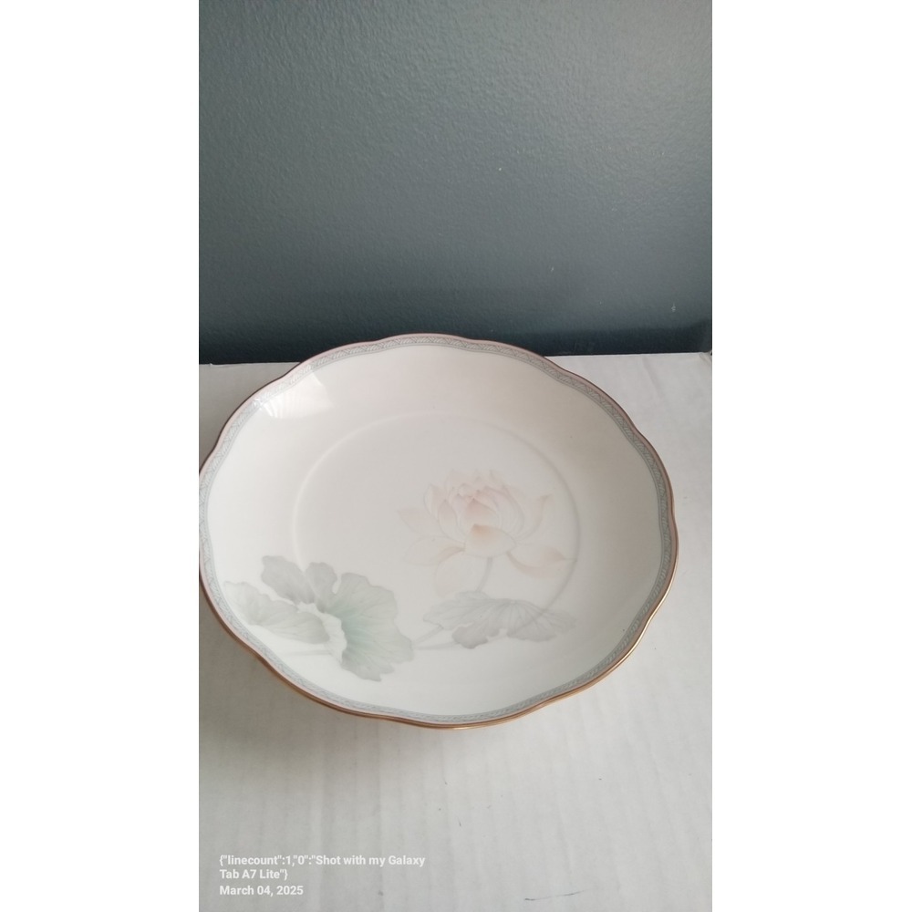 Floral‎ Decorative Plate Scalloped Edge Gold Trim Centerpiece Display
